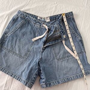 Old Navy Jean shorts. Size 8.